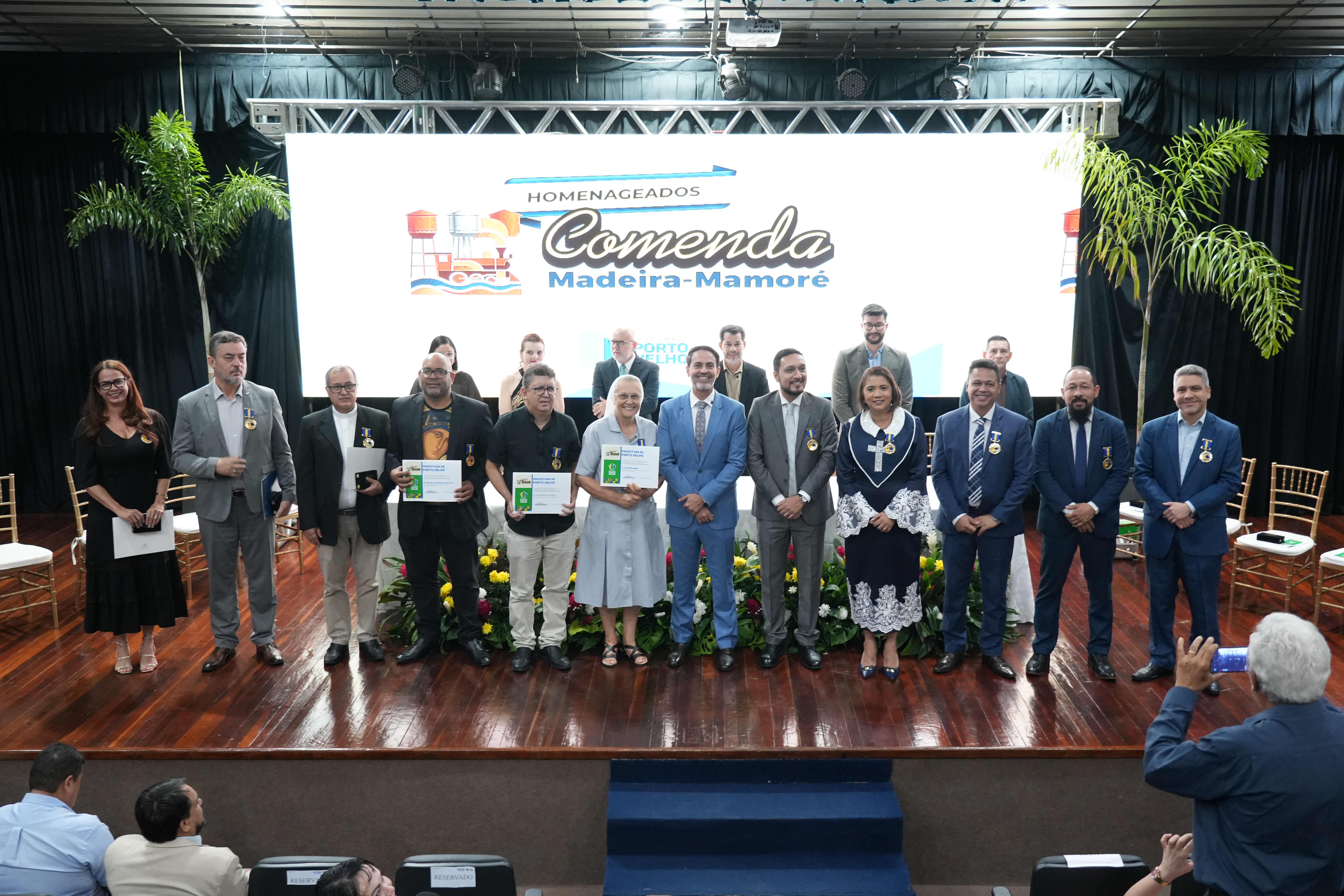 RECONHECIMENTO - Lideranças religiosas recebem a Comenda Madeira-Mamoré