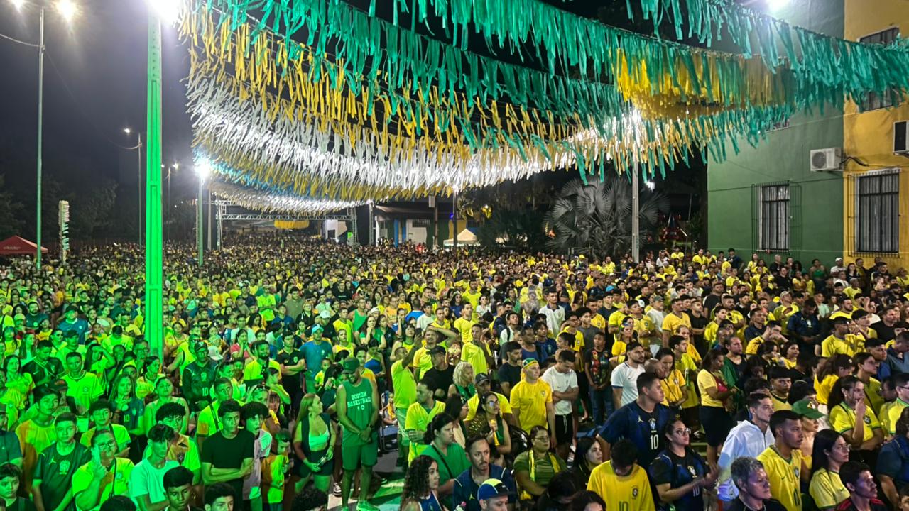 COPA DO MUNDO - Porto-velhenses tomam conta da Rua do Hexa na estreia da Seleção Brasileira