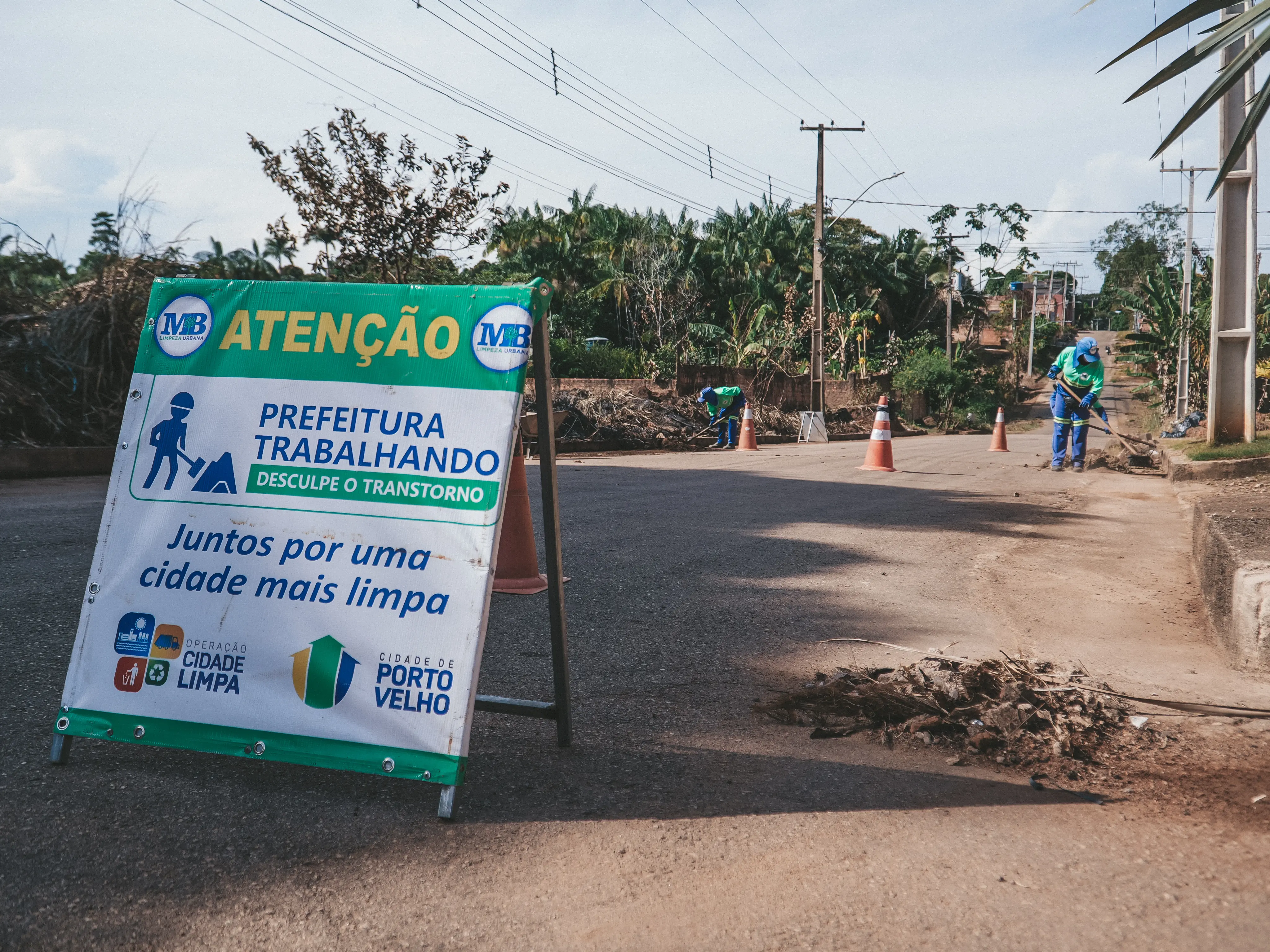 MELHORIAS - Obra que substituiu antiga passagem precária segue recebendo cuidados no bairro Nova Esperança