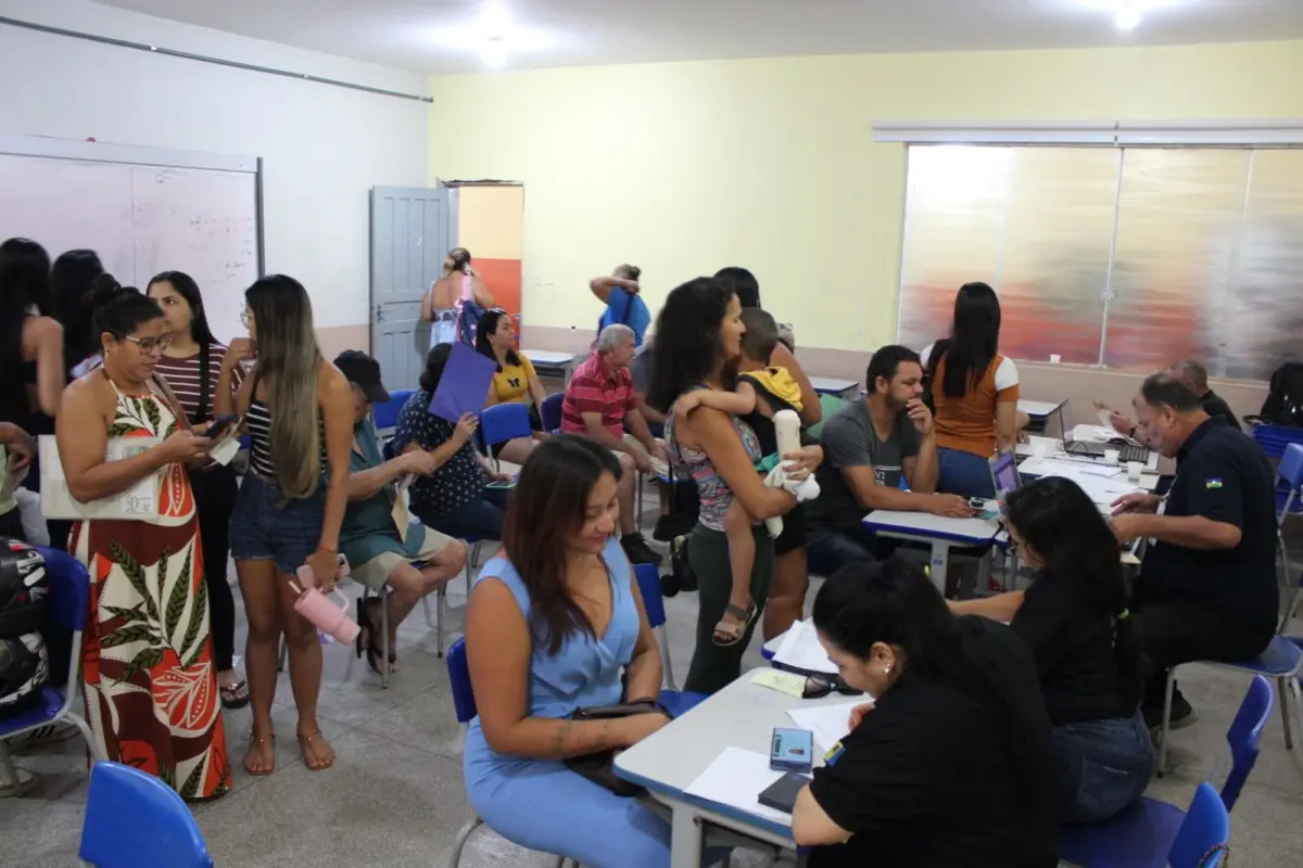 ASSISTÊNCIA SOCIAL - Prefeitura realiza edição especial do projeto Cidadania em Movimento na zona Leste de Porto Velho