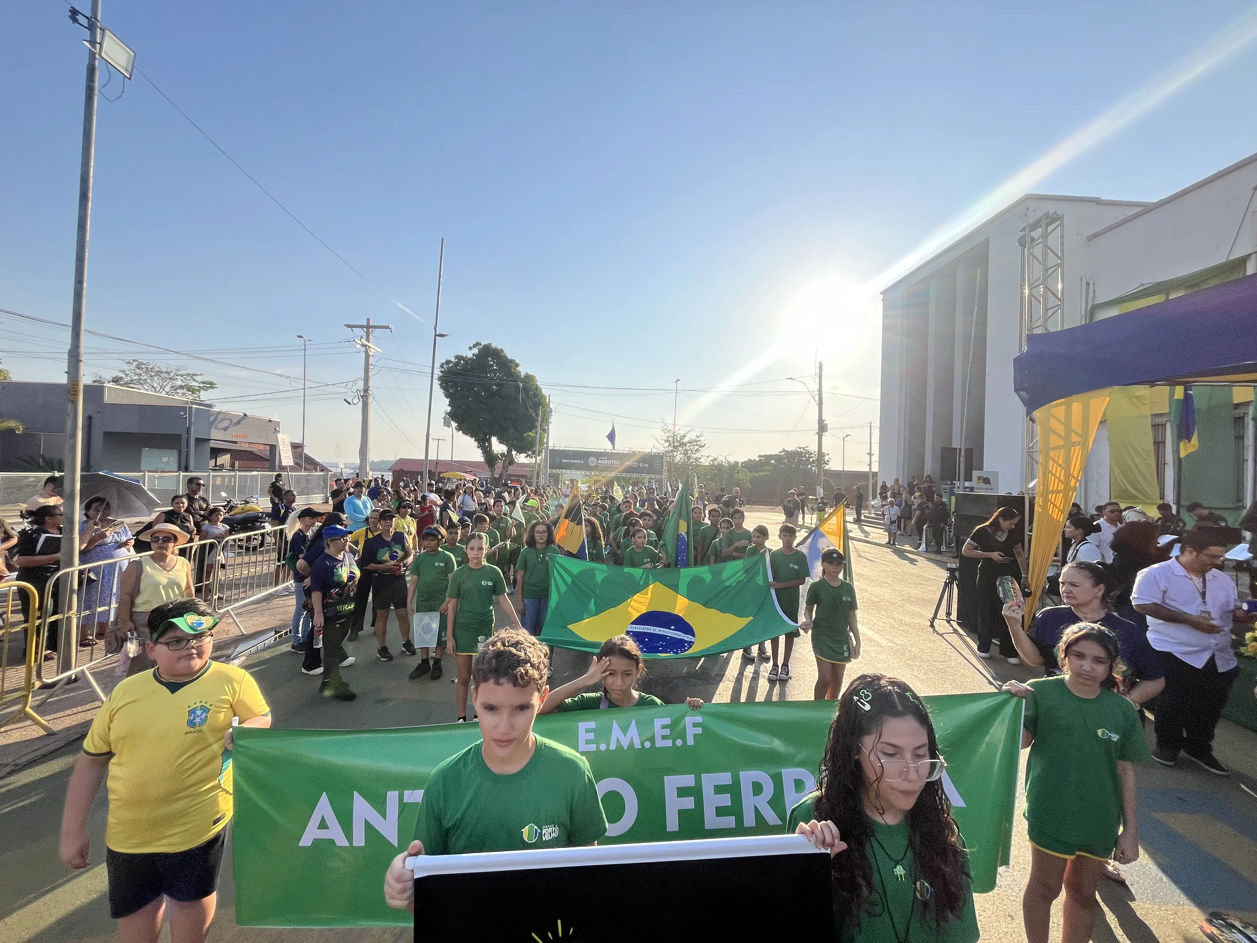 Estudantes dão início às celebrações da Semana da Pátria em Porto Velho
