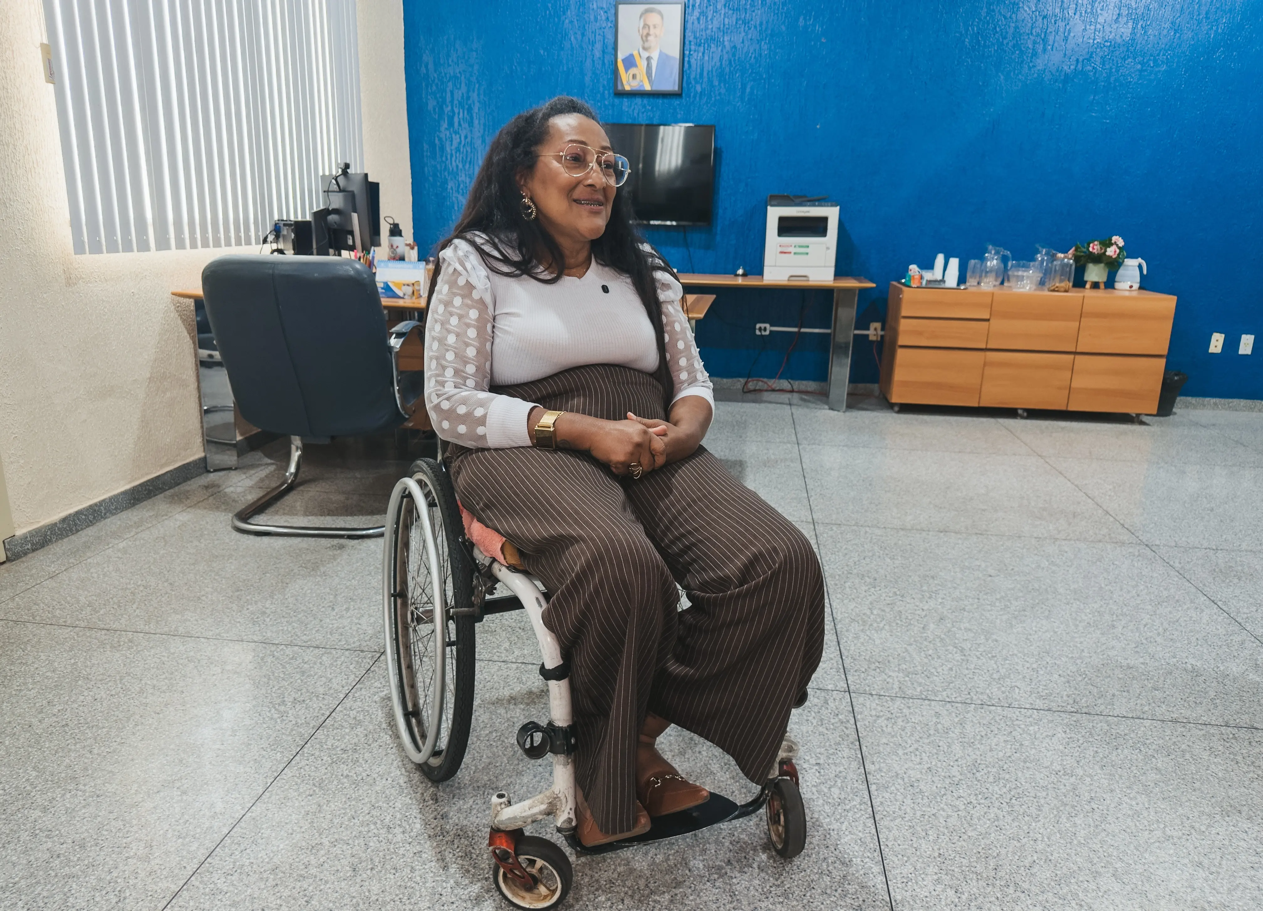 Sônia Mendes mostra que deficiência não limita sua capacidade de trabalhar