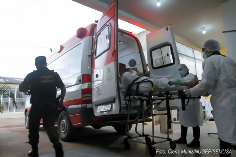 Quinze pacientes da UPA Sul são transferidos  para a Curitiba (PR) e Porto Alegre (RS)
