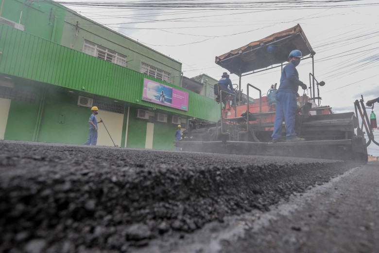 Prefeitura faz obras de infraestrutura em 15 bairros