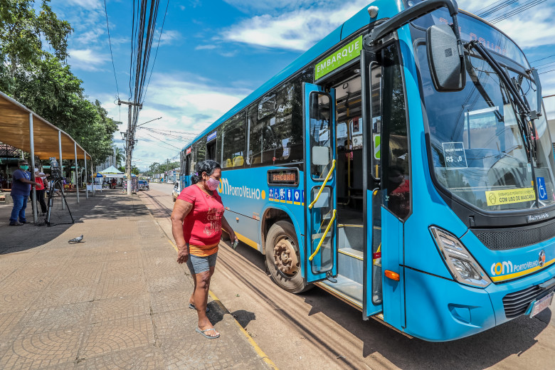 Prefeitura estimula o uso do transporte público e defende protocolos de saúde