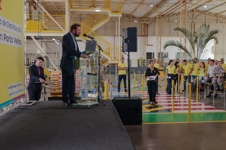 Hildon Chaves prestigia inauguração de fábrica de argamassas em Porto Velho