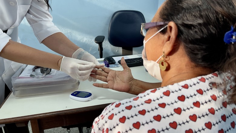 Médica alerta para prevenção e cuidados com a diabetes
