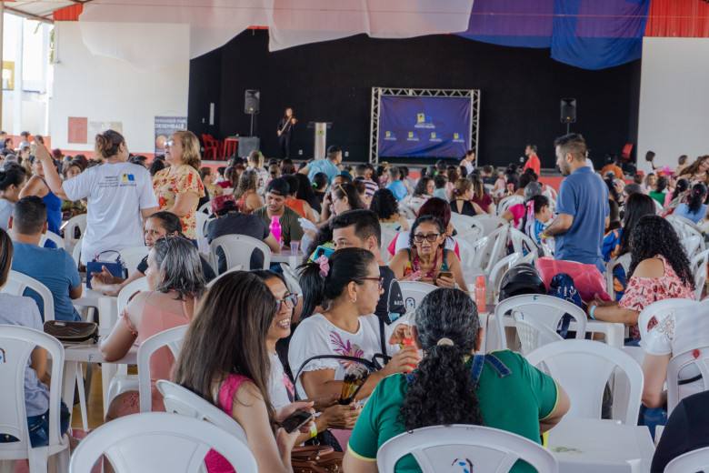 Mais de mil merendeiras recebem capacitação sobre boas práticas alimentares