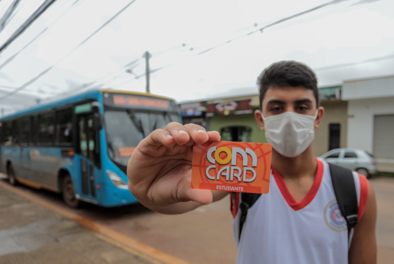 Renovação do ComCard Estudante começa dia 16 de janeiro