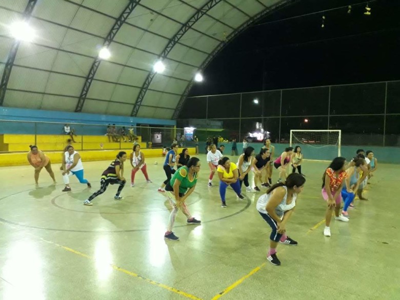 Aulas de ginástica orientada são ofertadas no Skate Park de Porto Velho