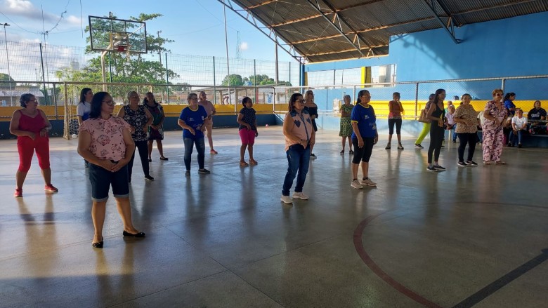 Emoção e alegria marcam comemoração especial pelo Dia das Mães no Projeto Viver Ativo