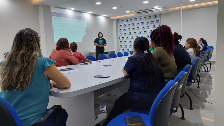 Semusa capacita servidores para auxiliar colegas no recadastramento on-line