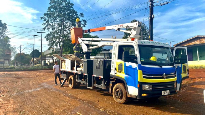 Prefeitura recupera 100% da iluminação pública do distrito de Nova Califórnia