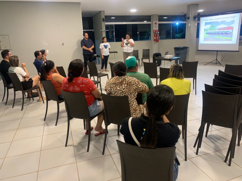 Prefeitura leva trabalho educativo sobre a importância da coleta seletiva
