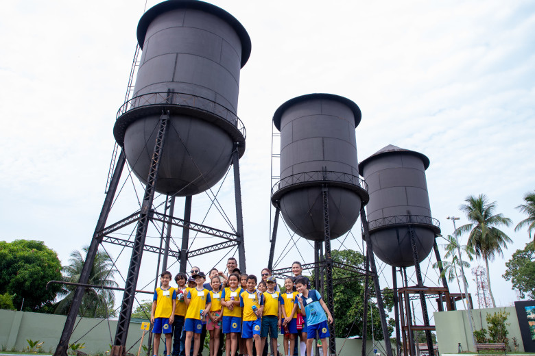 Alunos da Escola Broto do Açaí são contemplados com o programa Turismo Pedagógico