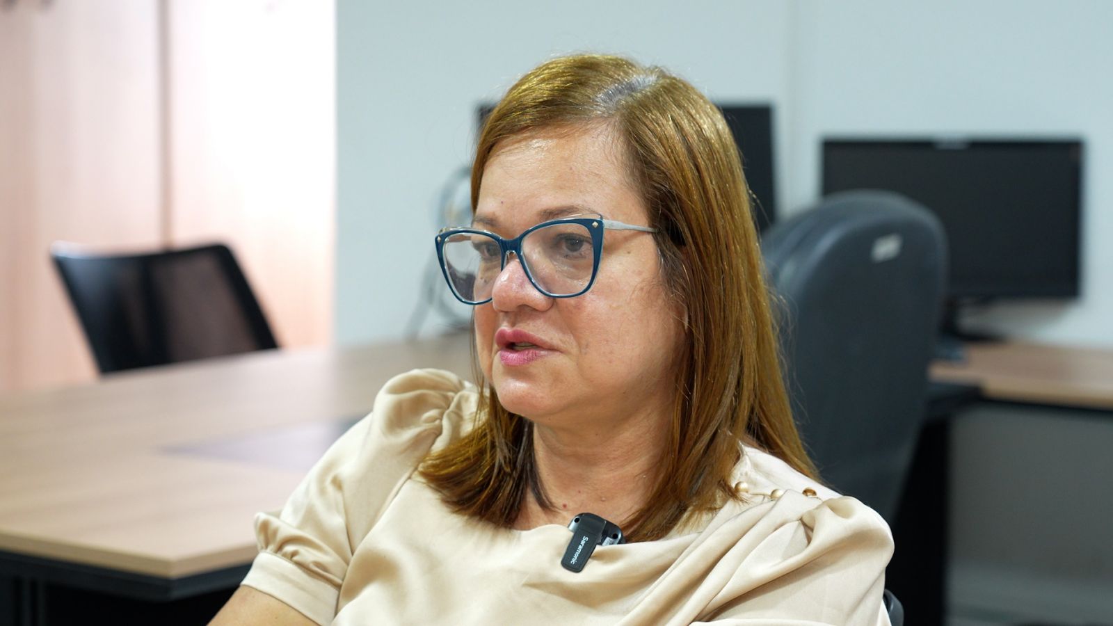 Élida Pacheco comentou sobre a autonomia dos educadores no processo de escolha das obras