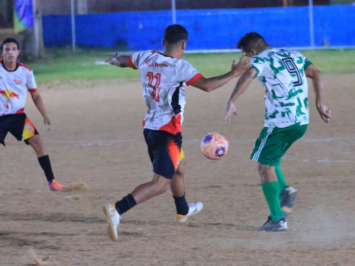 Competição visa fomentar o esporte comunitário e revelar talentos do futebol local