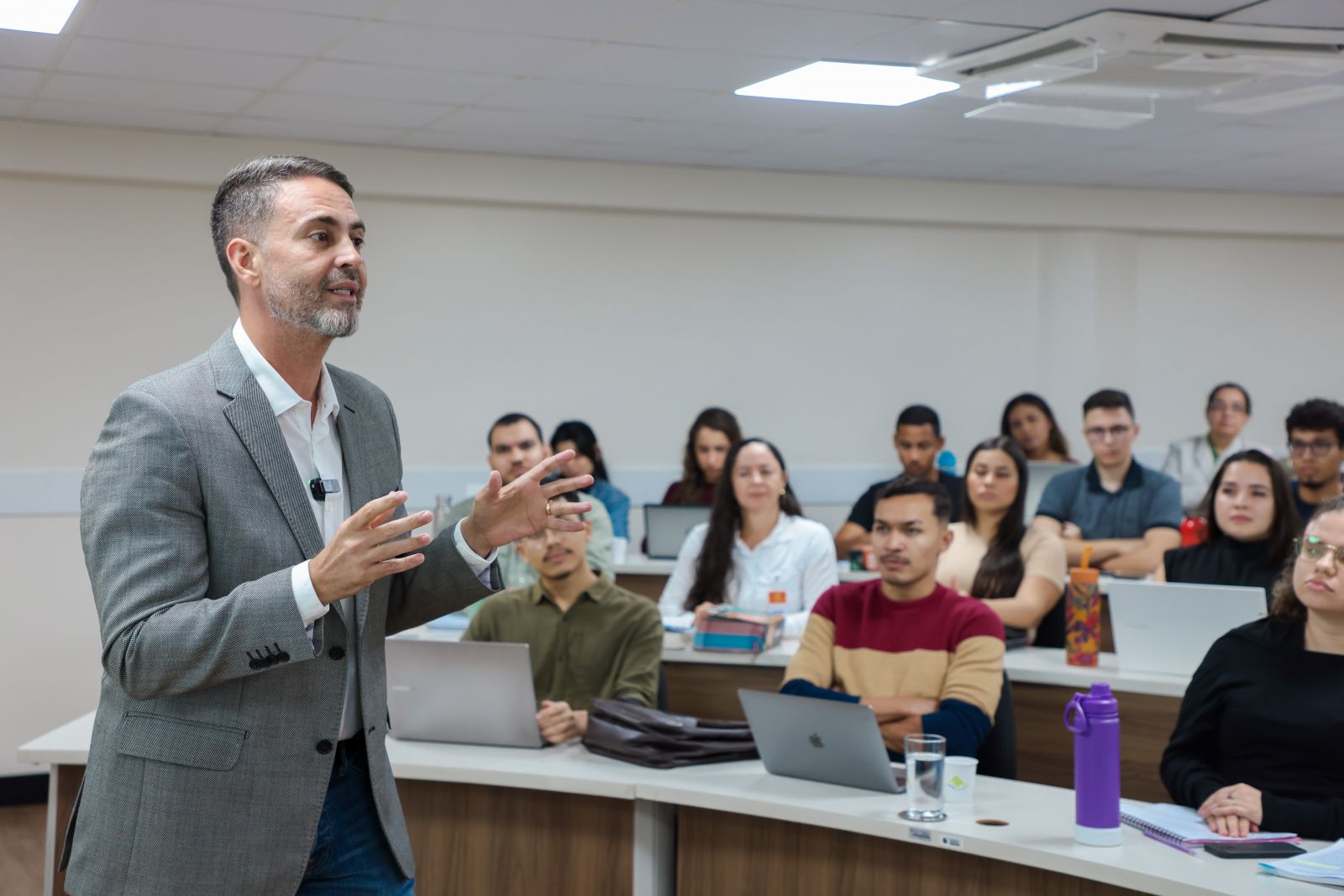 Léo Moraes destacou o papel da Emeron na formação dos profissionais do Direito