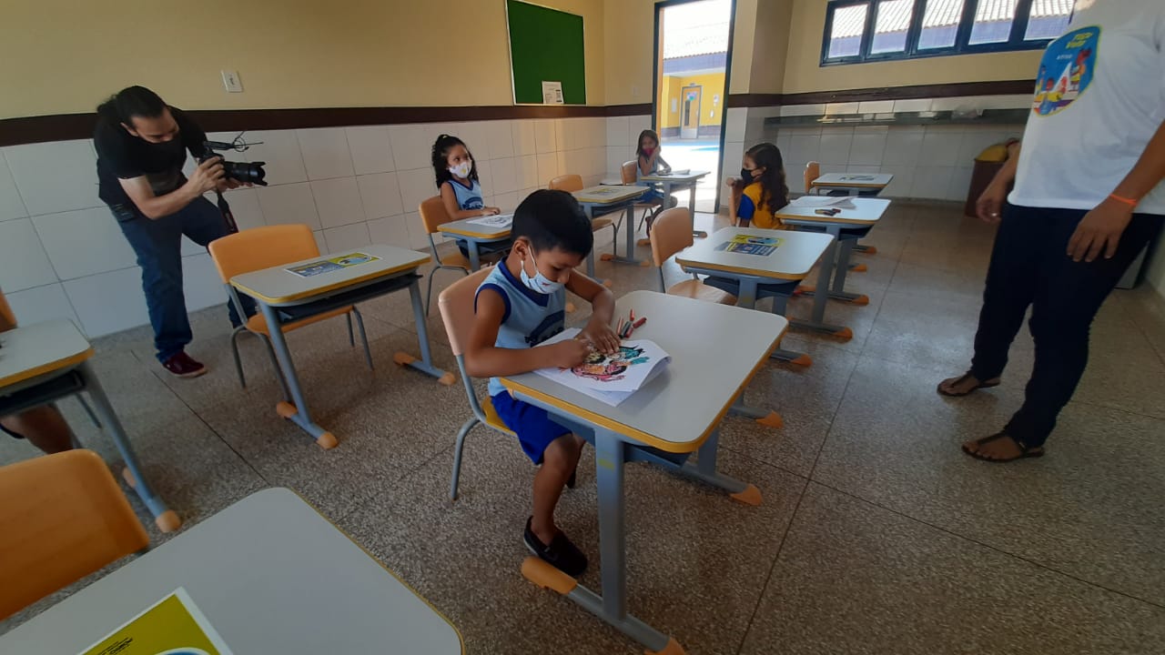 Simulação faz parte dos preparativos para receber os alunos com segurança 