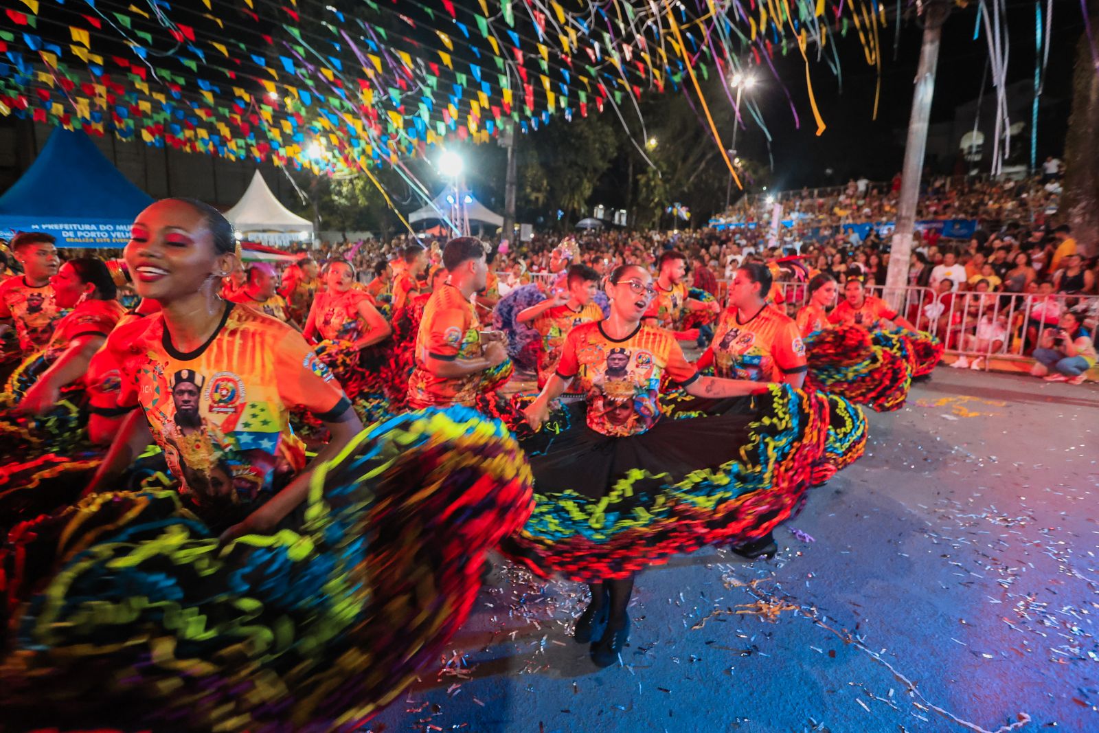 Esses grupos desempenham um papel fundamental na preservação da identidade cultural da região