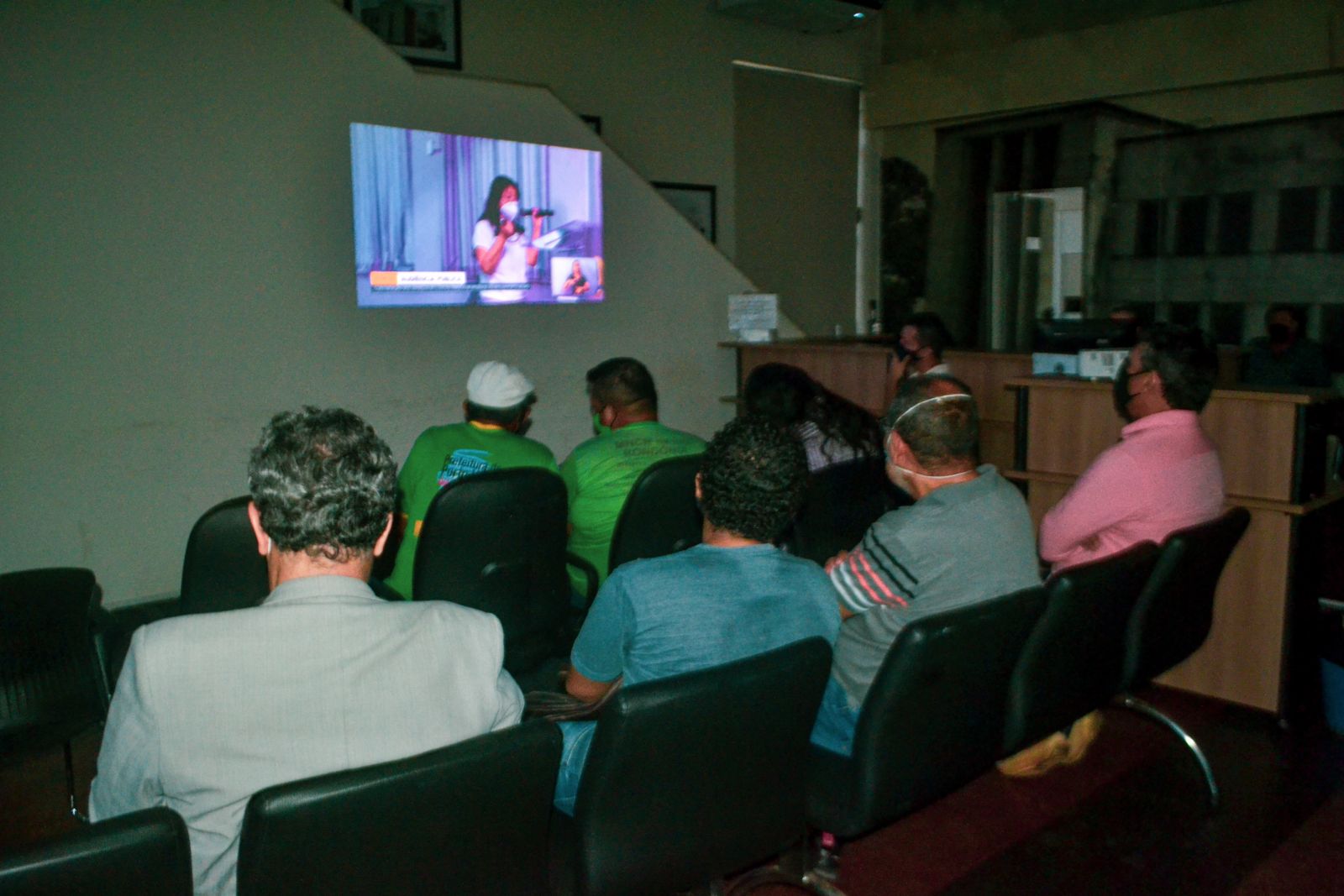 Audiência foi transmitida pela internet 