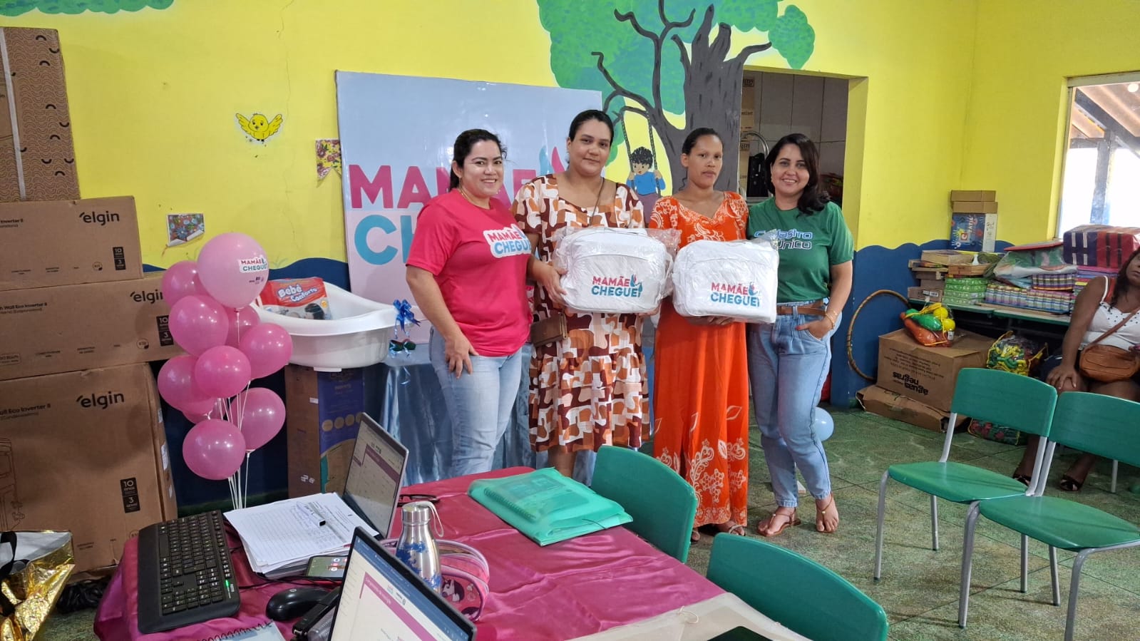 SEAS participou como parceira da ação, levando às comunidades o Programa Mamãe Cheguei