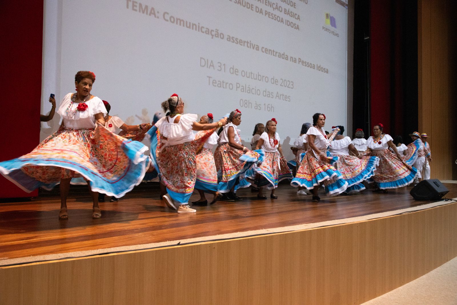 Evento teve apresentação do carimbó da 3ª idade do Sesc