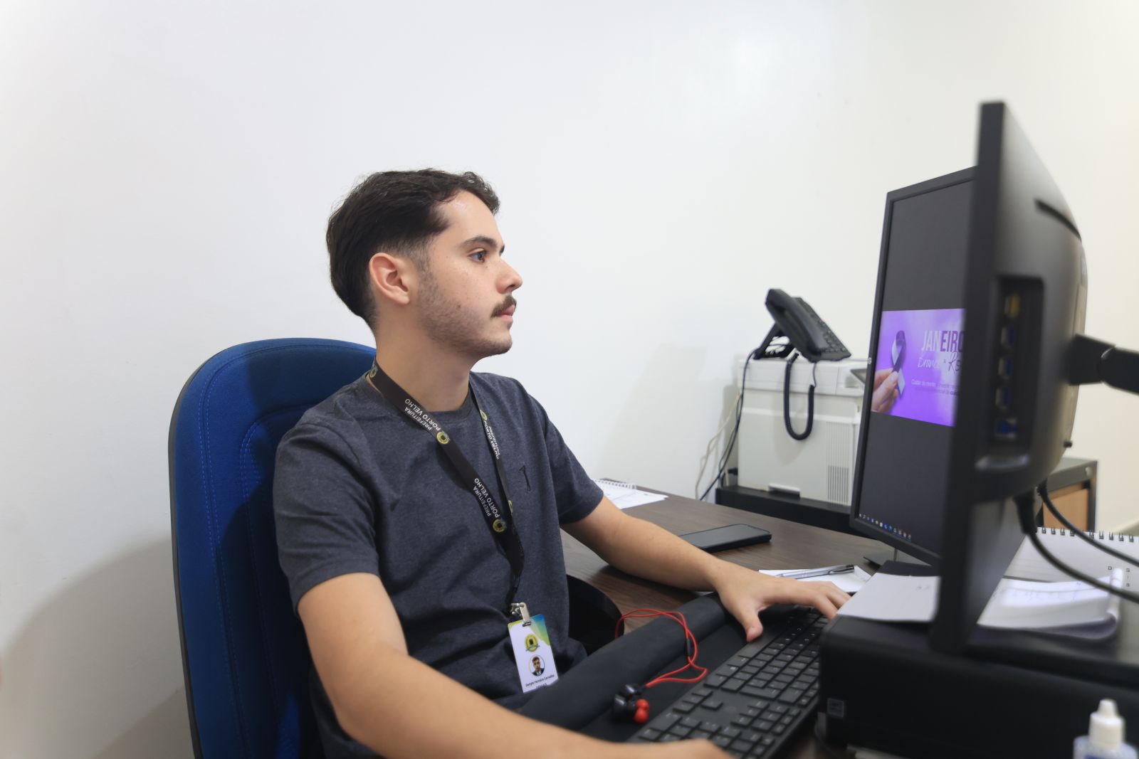 Danylo Carvalho,já foi estagiário e hoje é supervisor da Divisão de Controle Interno e Análise Processual (DCAP)