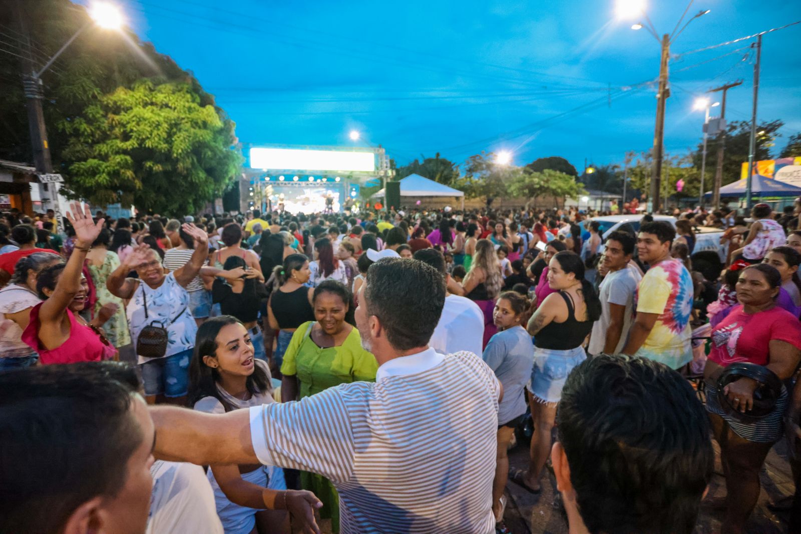 “Vai ser uma noite de alegria e integração para as famílias”, destacou o prefeito Léo Moraes