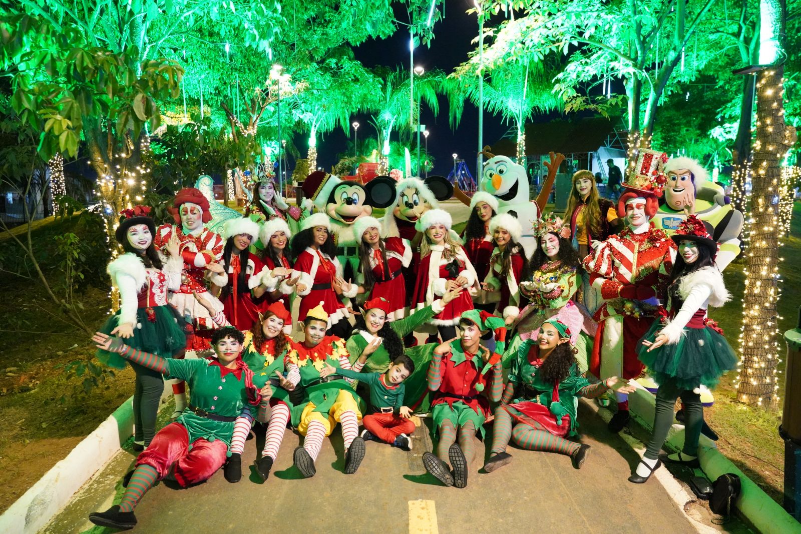 O Natal Porto Velho Luz reúne crianças e adultos em atividades natalinas