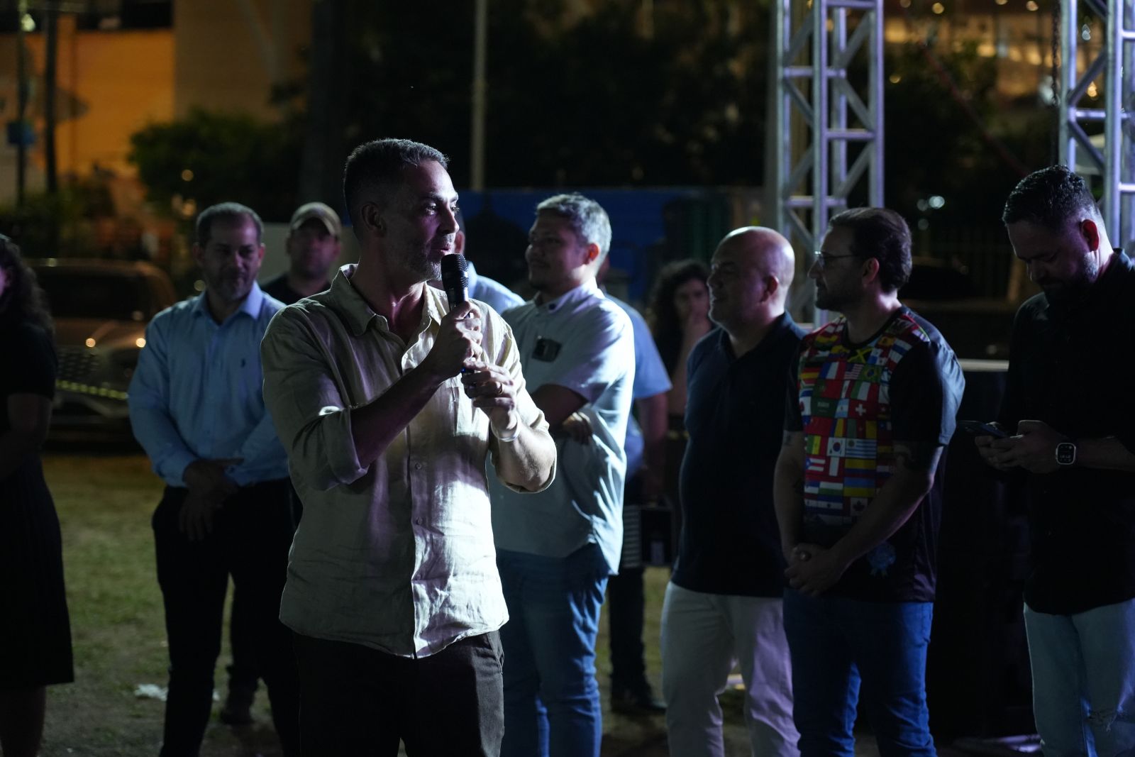  Léo Moraes prestigiou o evento e reforçou o valor da diversidade cultural para a cidade