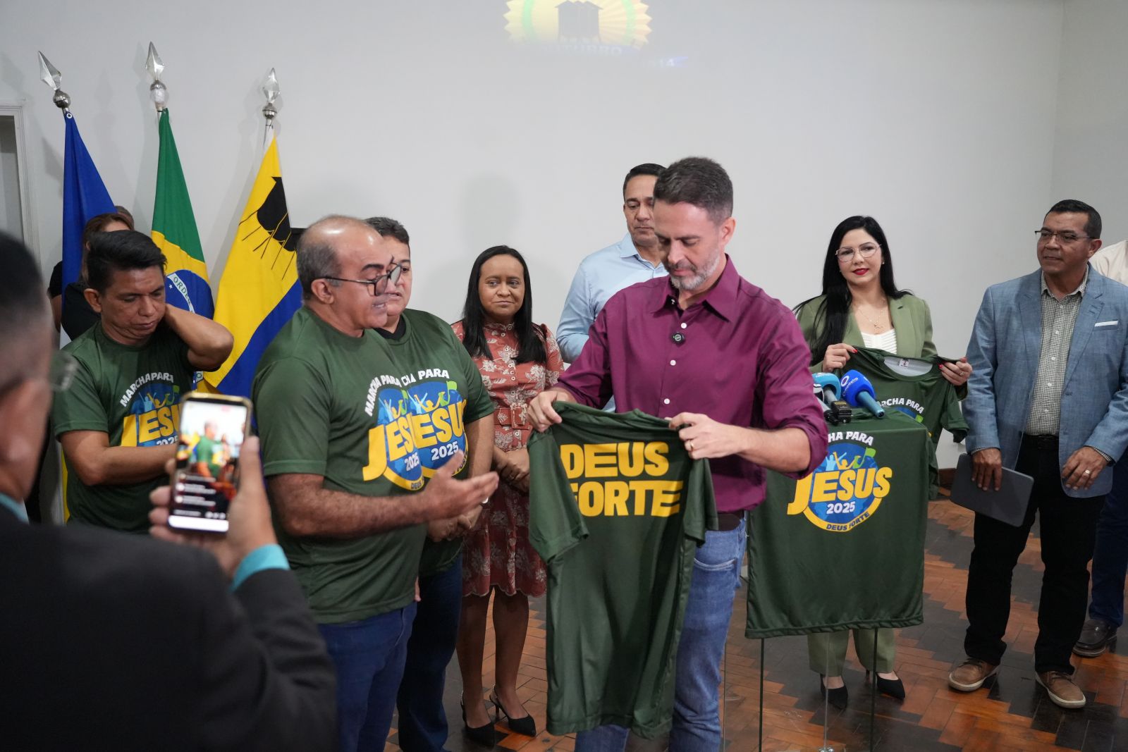 Léo Moraes destacou a importância do envolvimento do poder público em iniciativas populares e religiosas