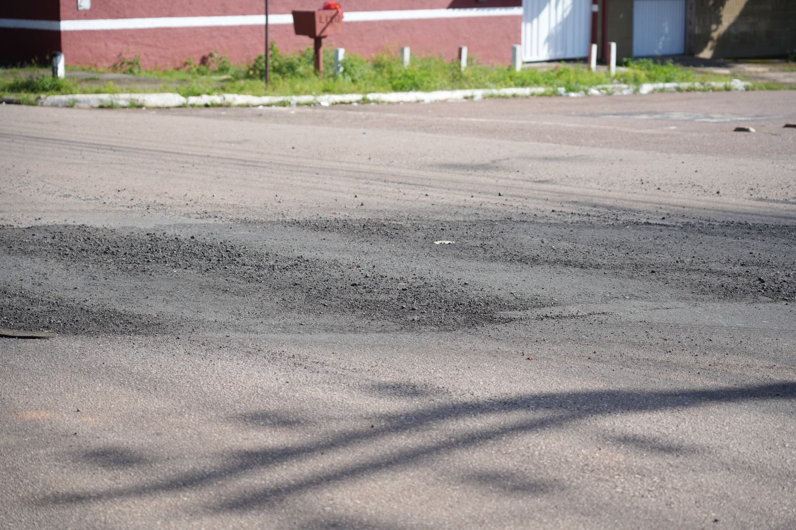 Recuperação da malha viária contribui diretamente para o deslocamento diário de moradores, comerciantes e trabalhadores