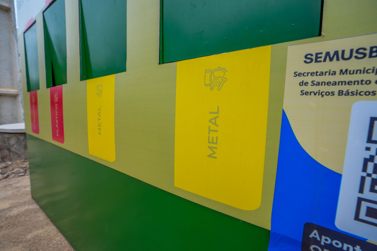 A equipe da cooperativa fará a separação de todo material reciclável