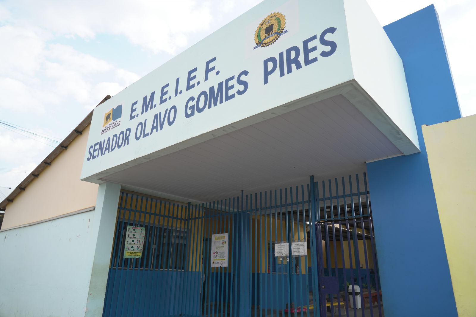 Cerimônia ocorreu na Escola Senador Olavo Pires