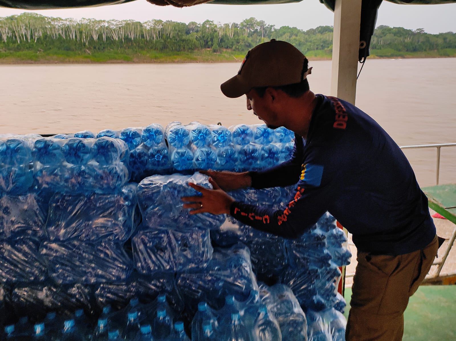 Mais de 40 mil litros de água já foram distribuídos