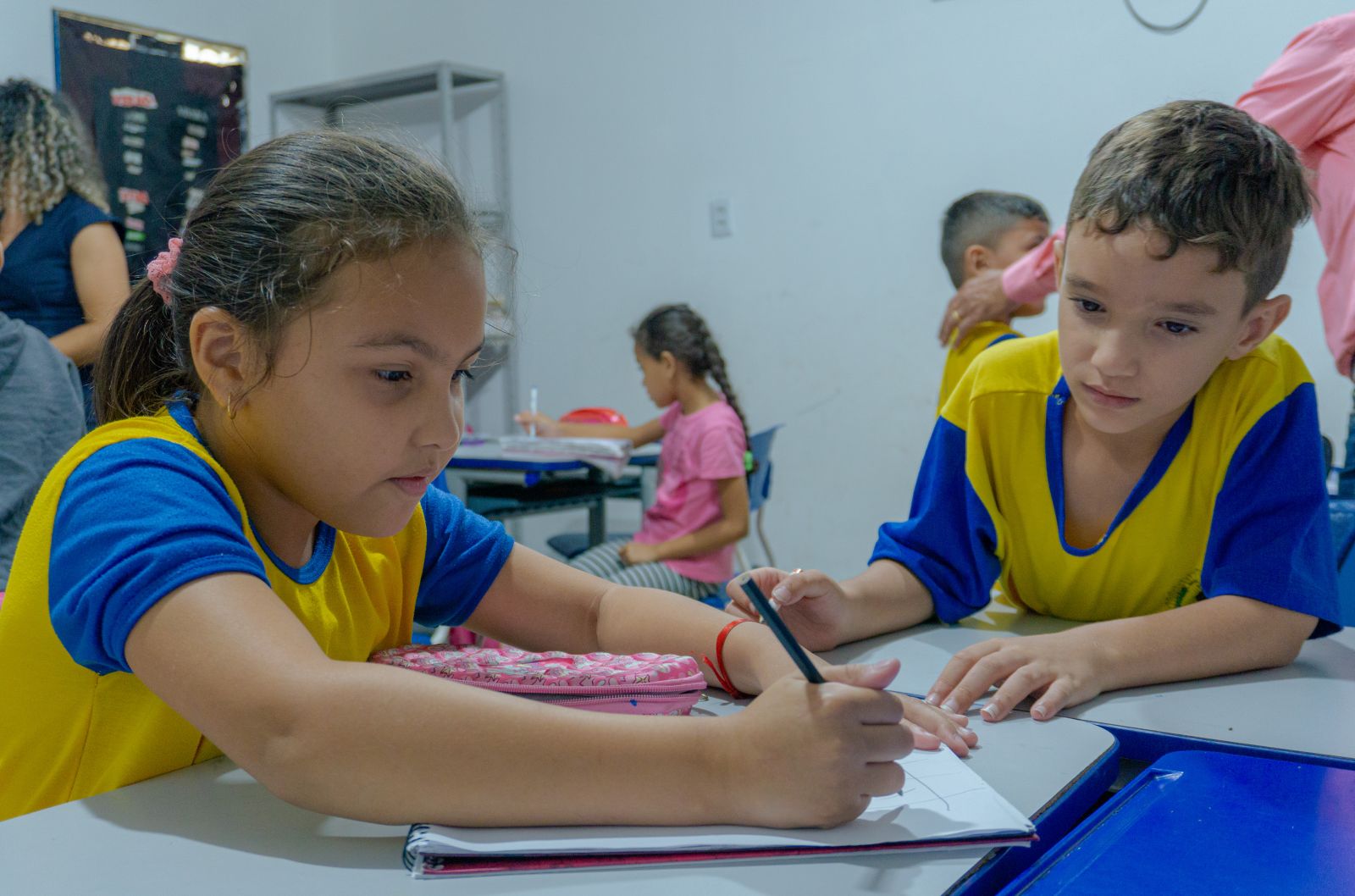 Participam algumas turmas do 4º ano do ensino fundamental de três escolas municipais