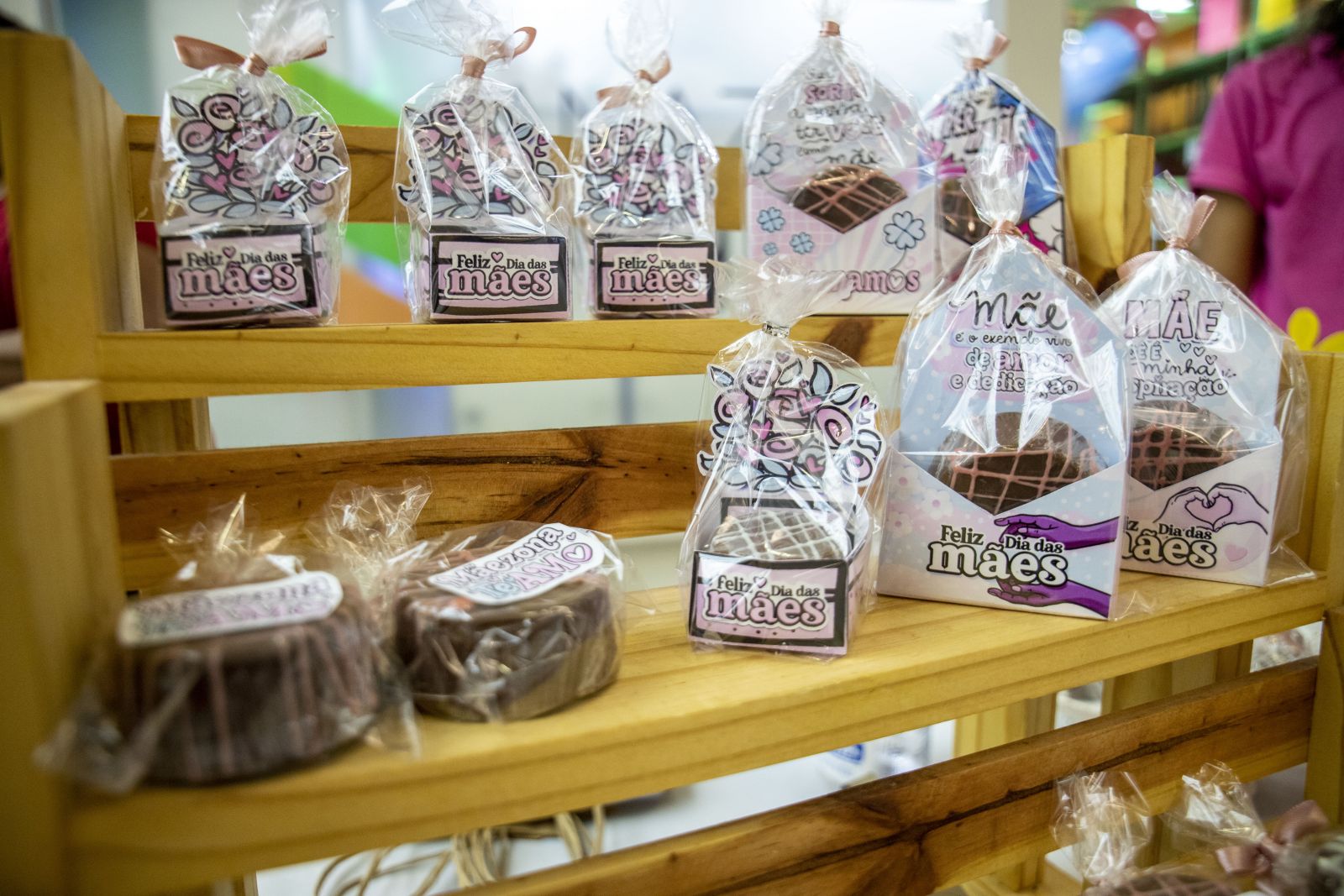 Tinha até pães de mel com embalagem personalizada para o Dia das Mães