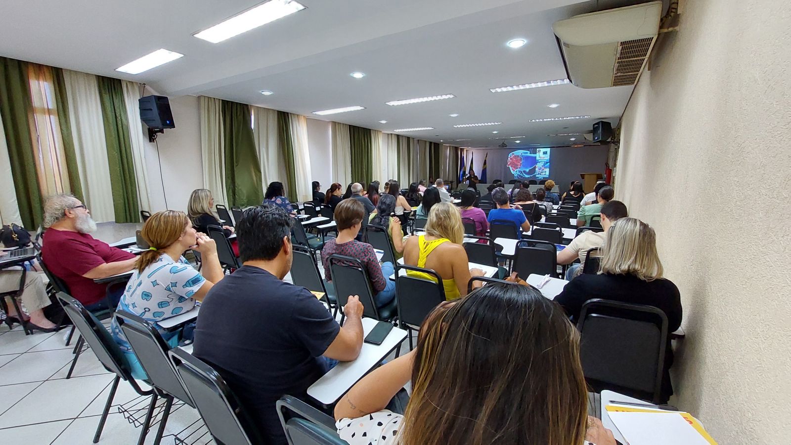 Evento é voltado para capacitação de acadêmicos e profissionais de saúde