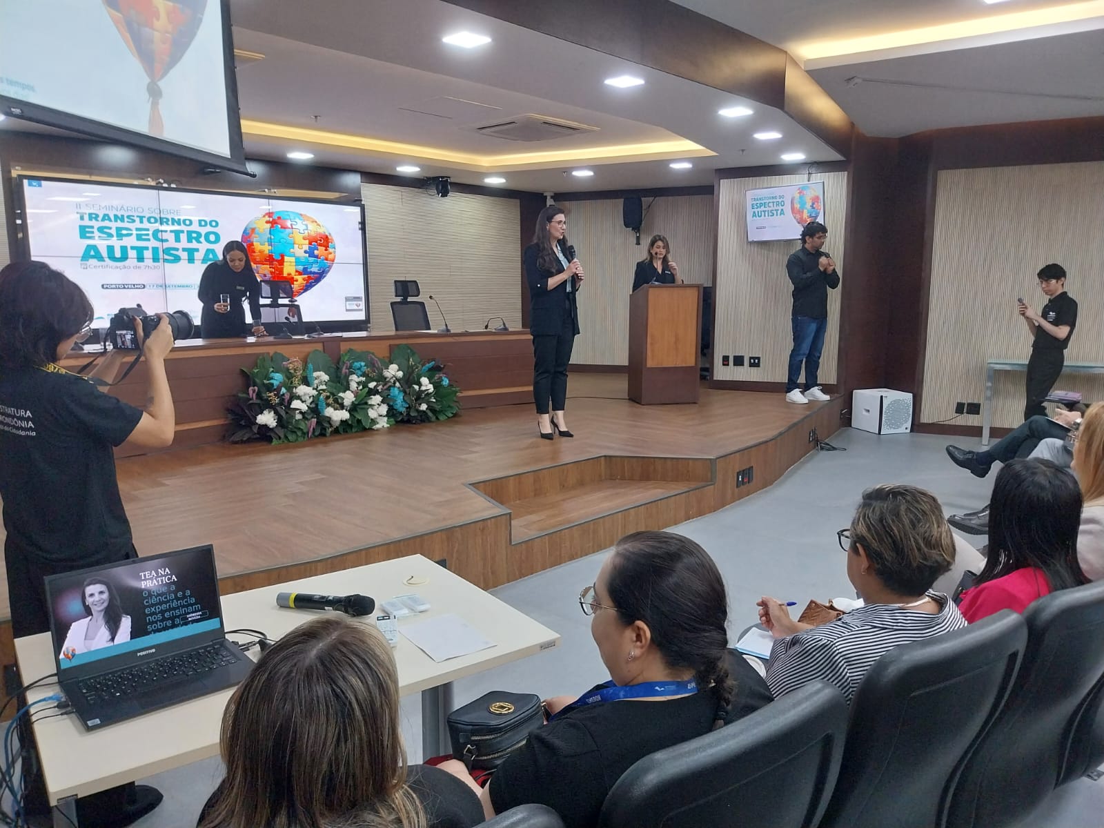 Evento orientou os participantes a aprimorar suas habilidades de acolhimento e apoio a pessoas com TEA
