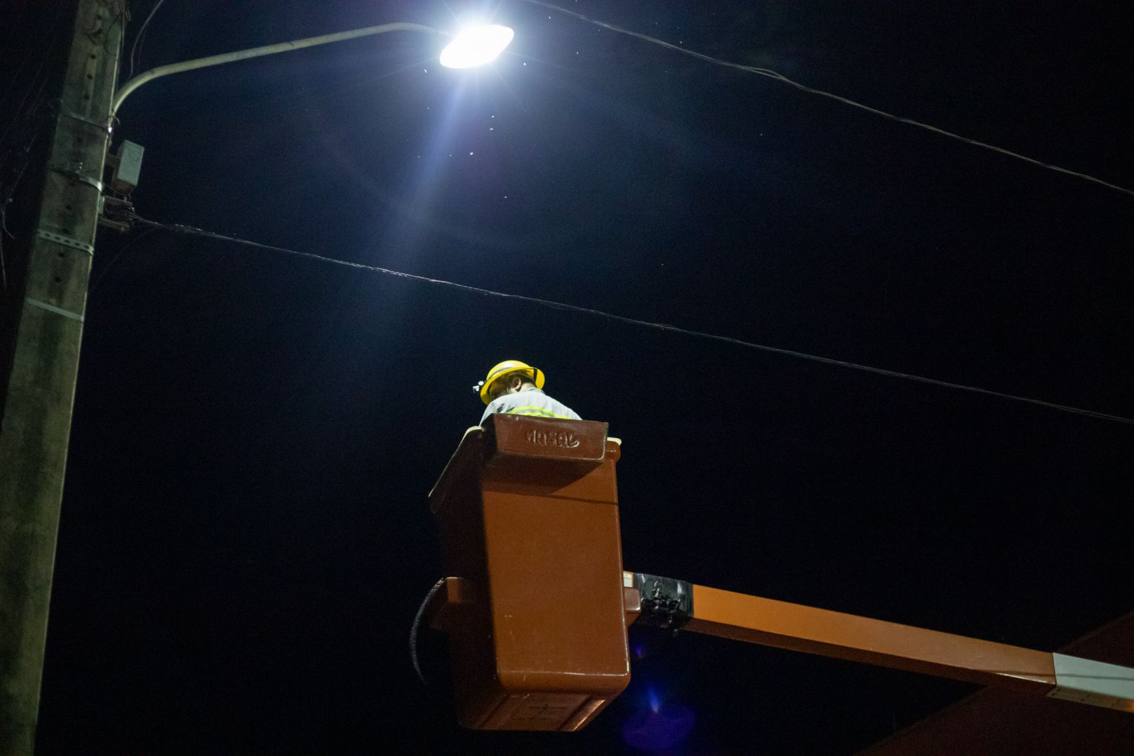 Cerca de 20 mil pontos com a nova luminária já foram instalados na cidade