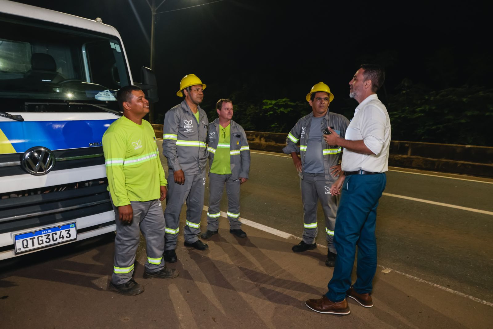 Léo Moraes afirma que a iluminação da rodovia marca um avanço significativo na infraestrutura urbana e na segurança viária da região