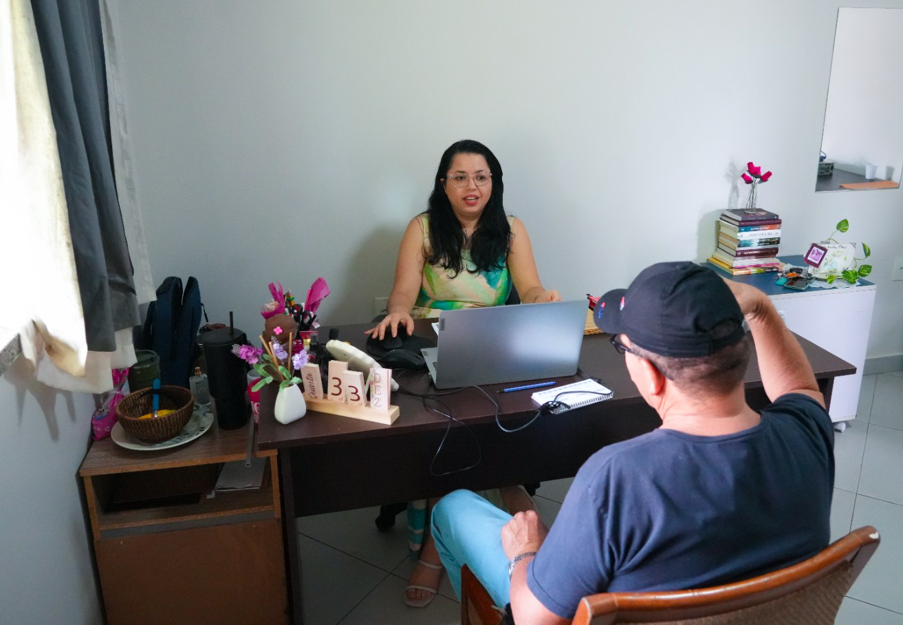 O atendimento é realizado em articulação com o Centro de Referência Especializado de Assistência Social (Creas)