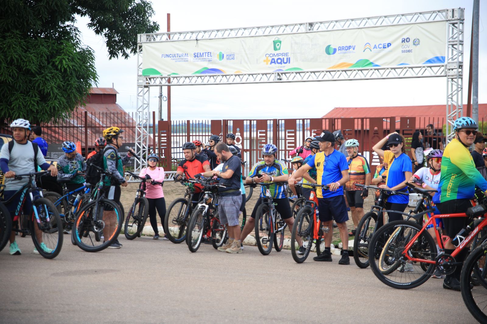 Passeio proporcionou a moradores e visitantes uma experiência única de exploração dos cenários
