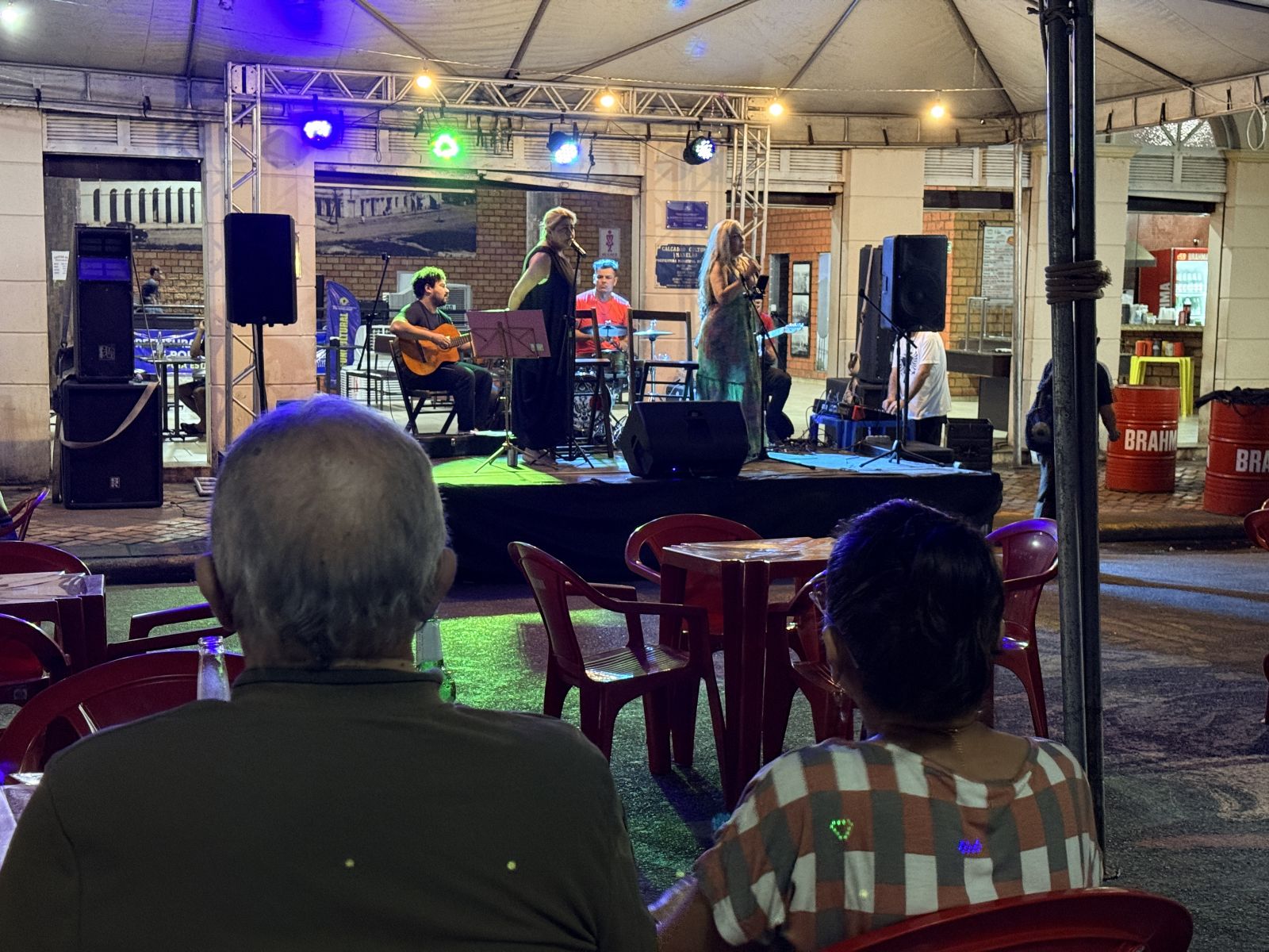 Evento foi aberto ao público e reuniu amantes da boa música