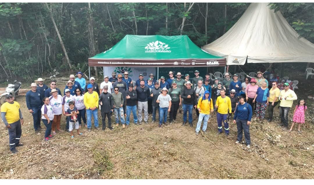 As atividades utilizam o sistema de plantio convencional e a técnica de muvuca