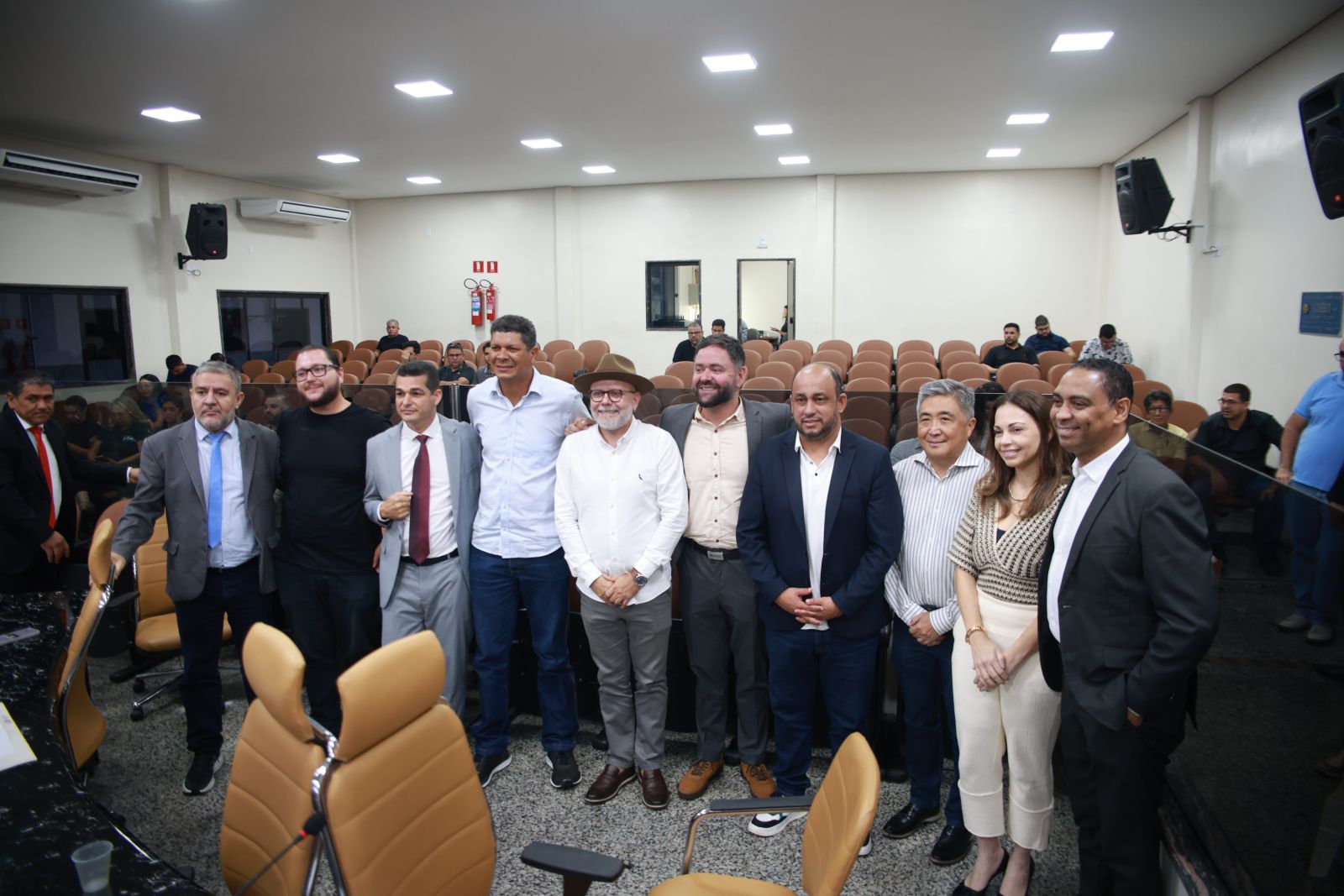 Tramitação contou com a presença de especialistas, entidades ambientais e representantes do setor turístico