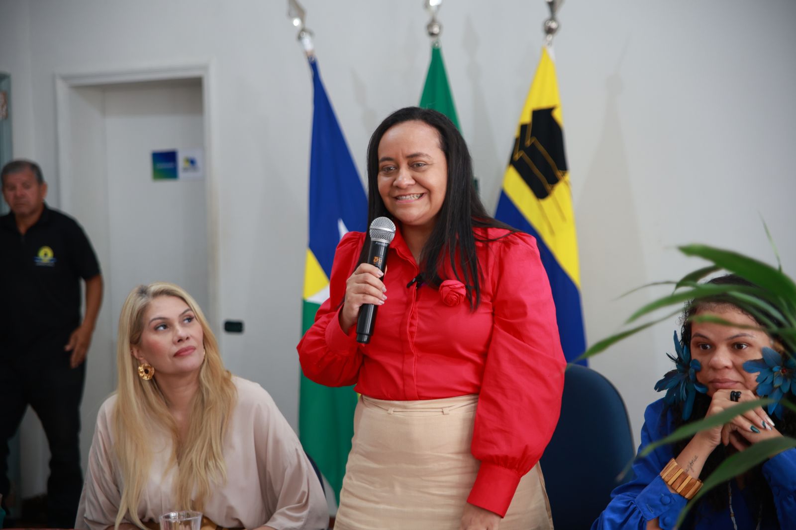 Magna dos Anjos destacou que a posse reafirma o compromisso da gestão com políticas públicas reais