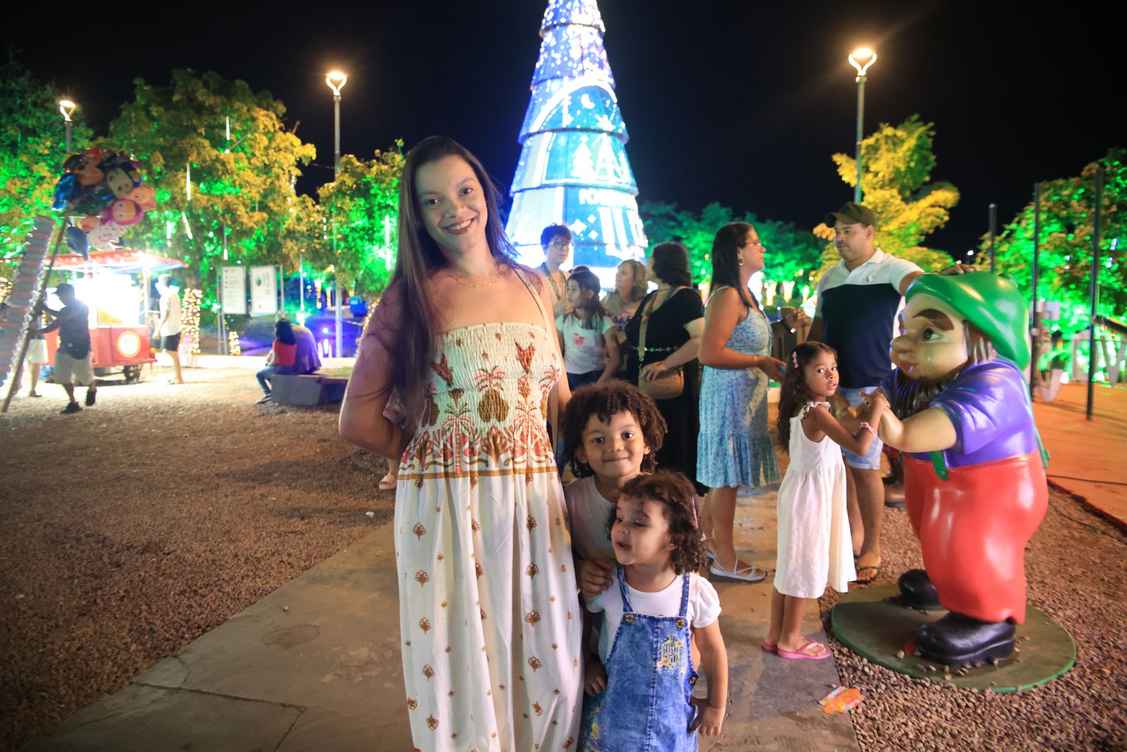 Nágila Naiara elogiou a programação e destacou a importância do evento para as famílias