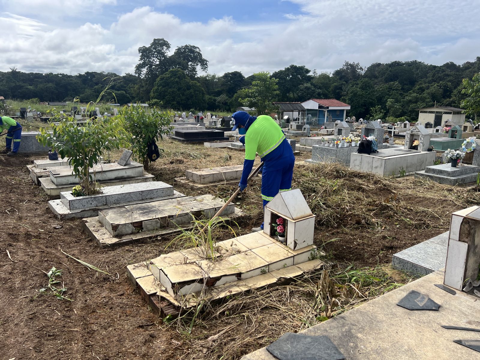 Ao todo, cerca de 120 servidores participam da ação, distribuídos dos serviços